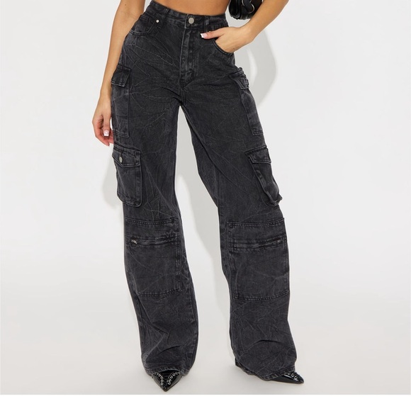 Fashion Nova Denim - Fashion Nova Mad for you Cargo Jeans